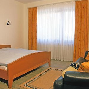 Zimmer mit Kingsize-Bett Erdgeschoss